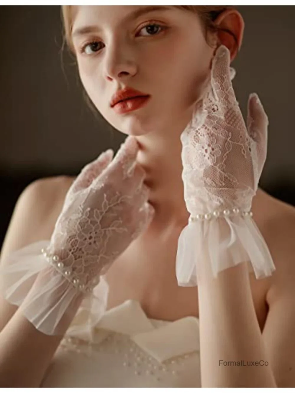 Short Lace Gloves Tea Party Costume Gloves for Wedding